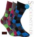 Socken in XL | bunte Würfel
